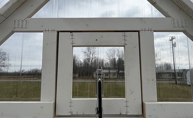 SalesLot_Greenhouse_BarnWhite_8_Interior